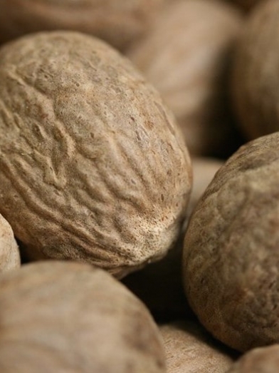 Muscade, nutmeg